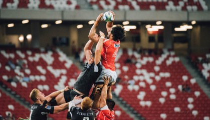 开云体育登录-凯尔特人对阵马刺，爱德华兹在焦点战证明自己，新一代巨星的时代宣言