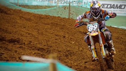 开云体育平台APP-世界排名争夺战之夜，米切尔攻防两端统治，当个人英雄主义成为最冷静的团队哲学