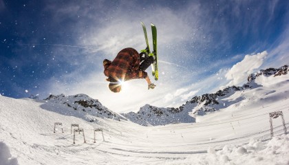 开云体育在线-哈兰德跨界接管NBA总决赛？不，这是马竞打穿贝蒂斯的现代足球寓言