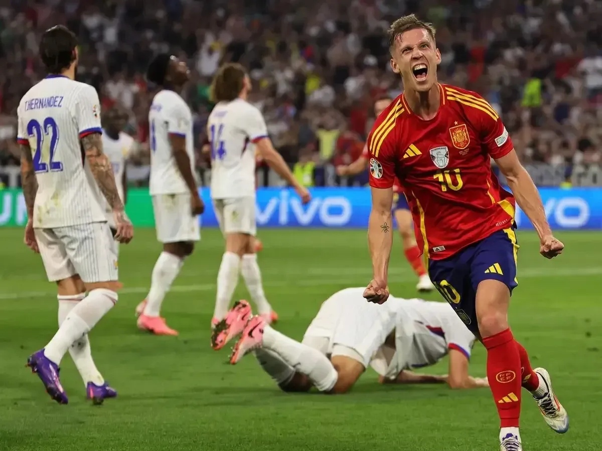 瑞典队轻取法国队，奥恰洛夫刷新纪录