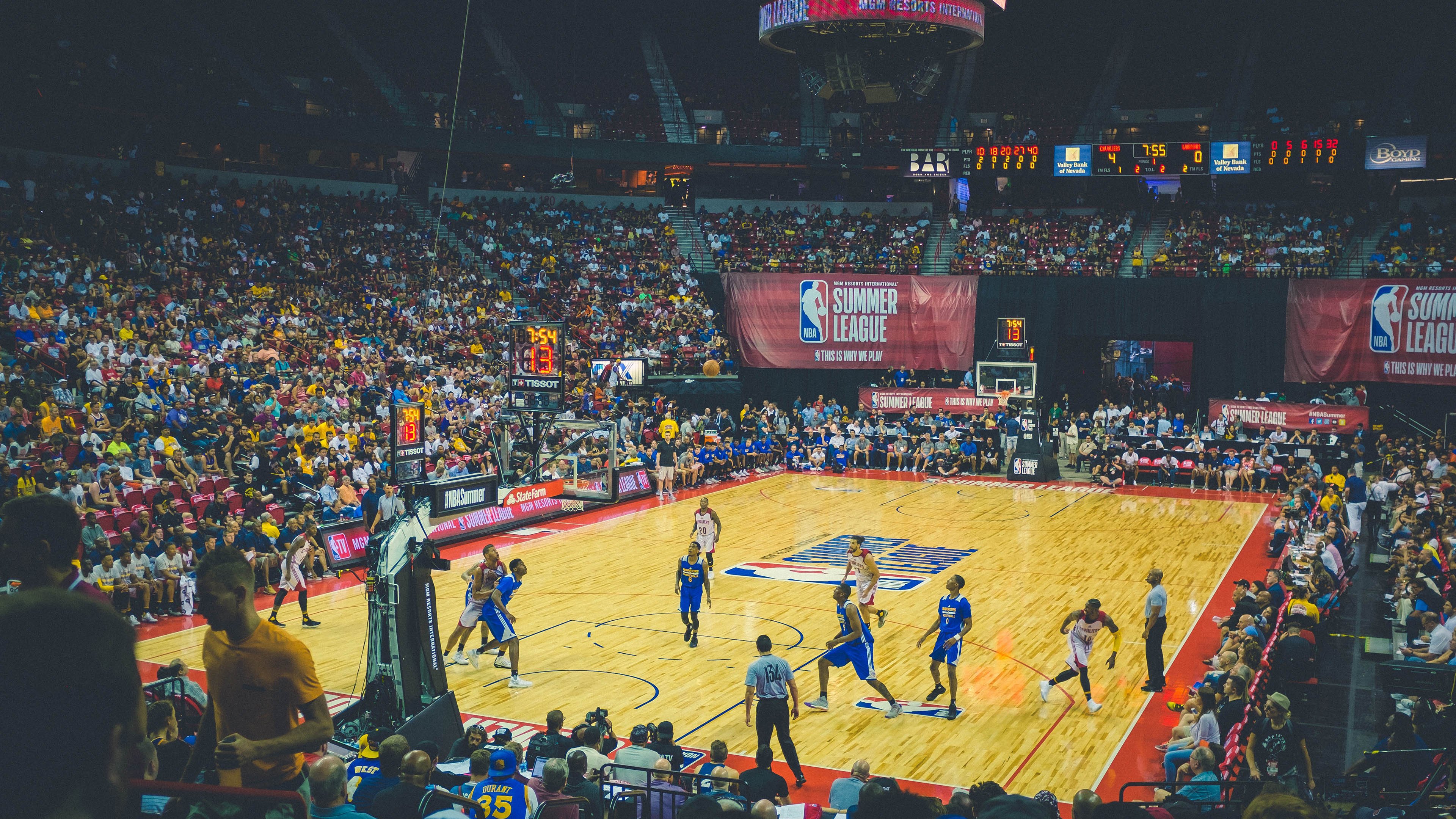 克莱贡献制胜表现,爵士收割森林狼